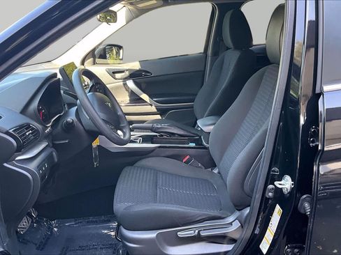 Used 2023 Mitsubishi Eclipse Cross LE AWD/4WD image 9
