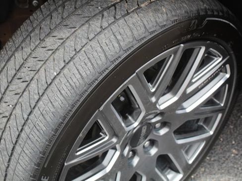 Used 2025 GMC Yukon Denali Ultimate w/ LPO, Floor Liner Package AWD/4WD image 14