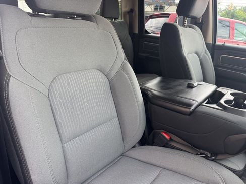 Used 2020 RAM 1500 Big Horn AWD/4WD image 10