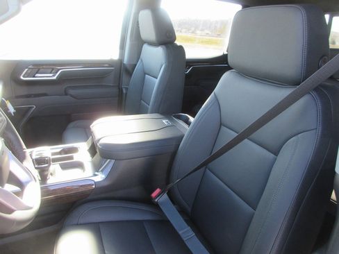 New 2026 GMC Sierra 1500 Elevation w/ Elevation Premium Package image 14