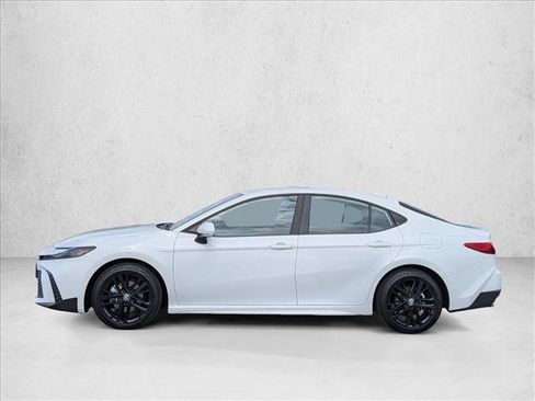 Certified 2025 Toyota Camry SE w/ Convenience Package FWD image 9