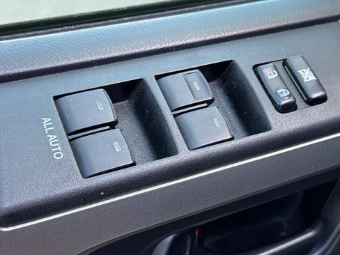 Used 2012 Toyota 4Runner SR5 w/ Convenience Pkg image 12