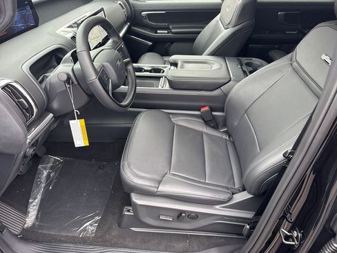 New 2025 Ford Expedition Max Platinum w/ Stealth Appearance Package image 7