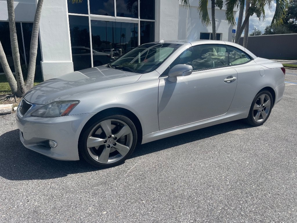 Used 2010 Lexus IS 350C RWD image 32
