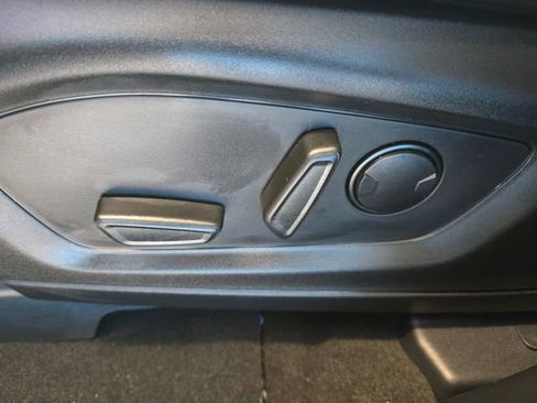 New 2026 Ford Explorer ST-Line w/ ST-Line Street Pack image 13