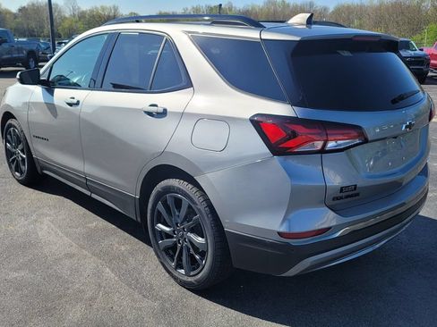 Used 2023 Chevrolet Equinox RS FWD image 9