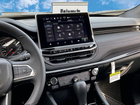 New 2026 Jeep Compass Latitude w/ Sun and Sound Group image 7