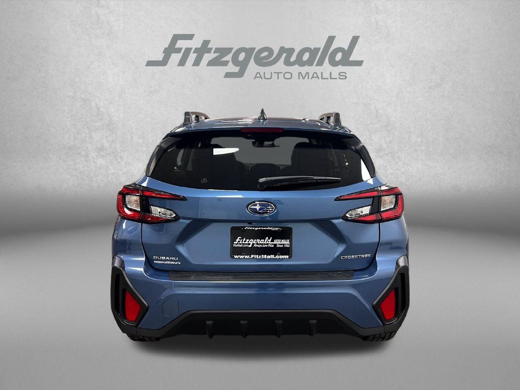 Used 2024 Subaru Crosstrek 2.0i Premium AWD/4WD image 4