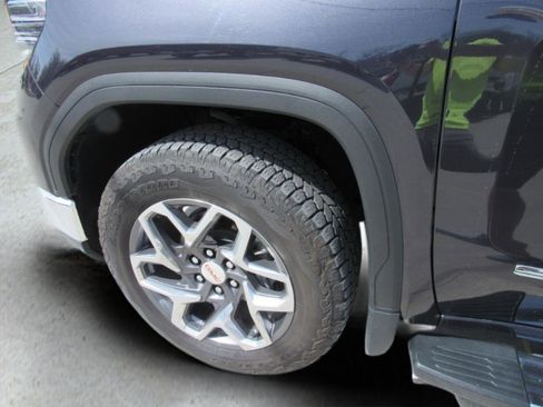 Used 2023 GMC Sierra 1500 SLT w/ SLT Premium Plus Package image 42