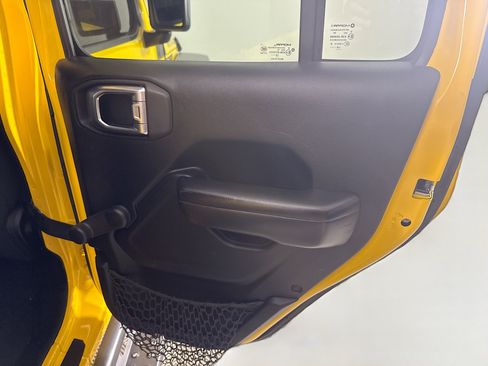 Used 2018 Jeep Wrangler Unlimited Sport image 28