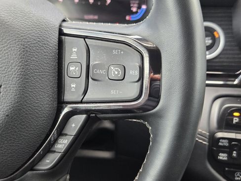 Used 2024 RAM 1500 Limited AWD/4WD image 28