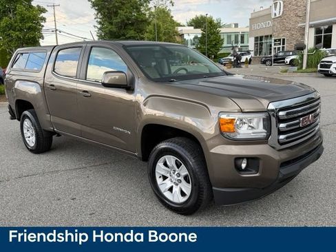 Used 2015 GMC Canyon SLE AWD/4WD image 3