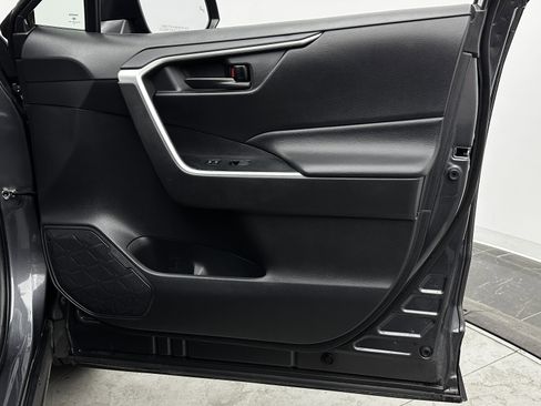 Used 2020 Toyota RAV4 LE w/ All Weather Liner Package image 31