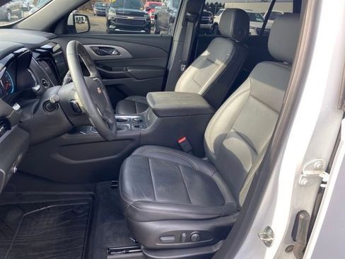 Certified 2023 Chevrolet Traverse LT w/ LPO, Floor Liner Package image 15