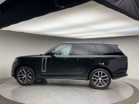 Certified 2025 Land Rover Range Rover Autobiography image 5