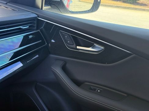 New 2026 Audi Q8 Premium Plus image 35