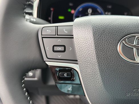 New 2026 Toyota Camry SE FWD image 21
