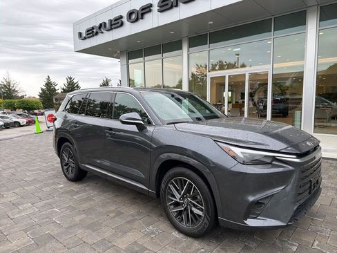 Used 2025 Lexus TX 350 AWD w/ Technology Package image 4