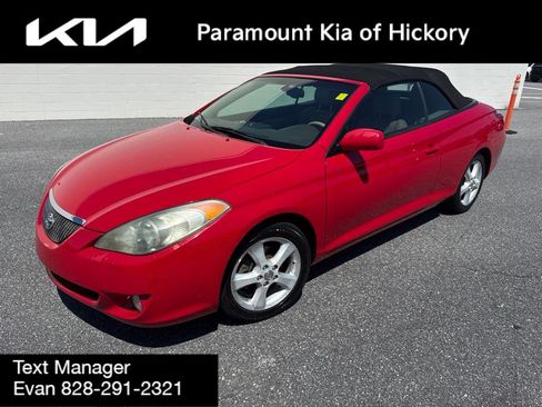 Used 2005 Toyota Solara SLE FWD image 1