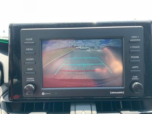 Used 2022 Toyota RAV4 LE FWD image 22