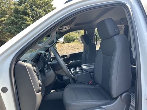 New 2026 Chevrolet Silverado 2500 Custom w/ Custom Value Package image 32