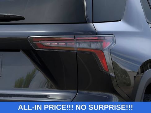 New 2027 Chevrolet Equinox LT w/ Convenience Package II FWD image 21
