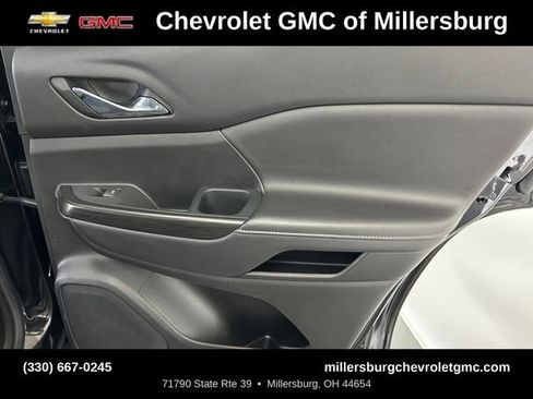 Used 2023 GMC Acadia SLT AWD/4WD image 32