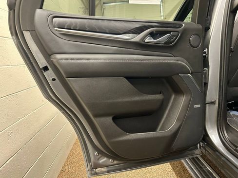 Used 2021 GMC Yukon Denali w/ Denali Premium Package image 15