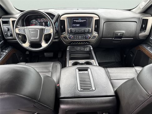 Used 2018 GMC Sierra 1500 Denali AWD/4WD image 16