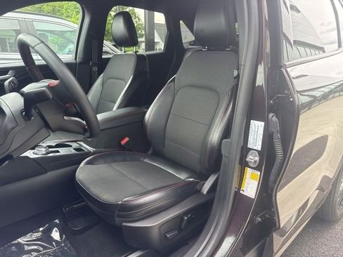 Used 2023 Ford Escape ST-Line Elite AWD/4WD image 11
