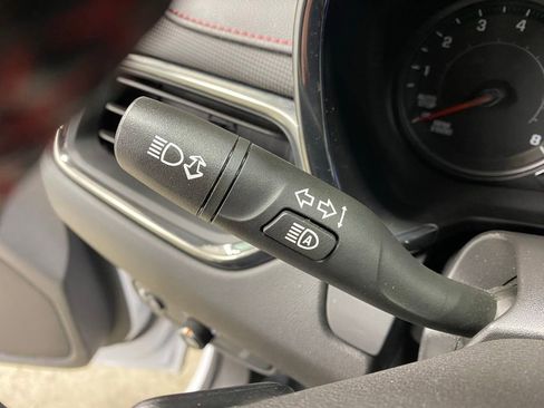 Used 2023 Chevrolet Equinox RS image 36