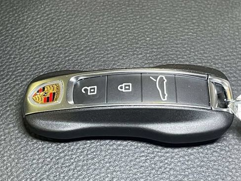 New 2026 Porsche Panamera 4 AWD/4WD image 45