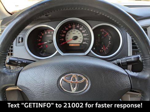 Used 2005 Toyota Tacoma PreRunner image 32