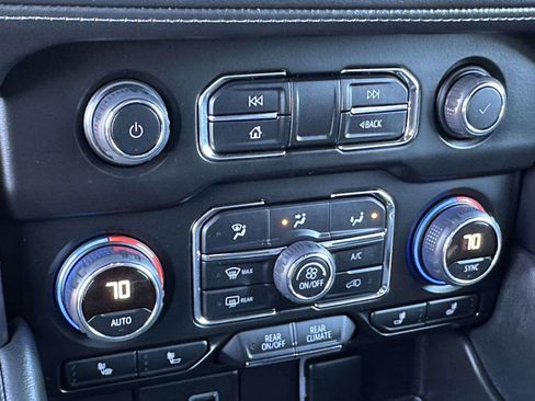 Certified 2022 Chevrolet Tahoe Z71 image 12