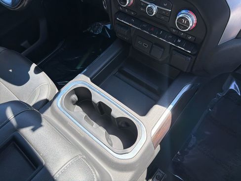 Used 2022 GMC Sierra 1500 SLT w/ SLT Premium Package image 14