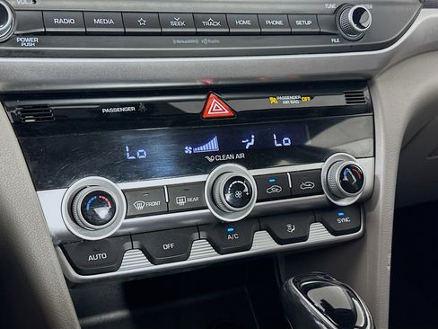 Used 2020 Hyundai Elantra Value Edition FWD image 22