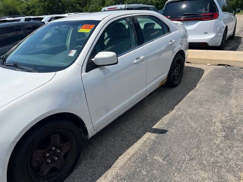 Used 2010 Ford Fusion SE FWD image 8