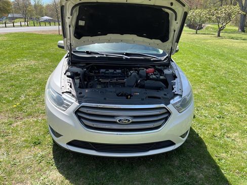 Used 2014 Ford Taurus SEL w/ Equipment Group 201A image 23