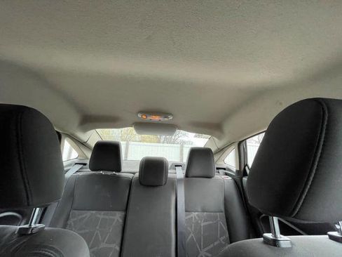 Used 2011 Ford Fiesta SE w/ 202A Rapid Spec Order Code image 32