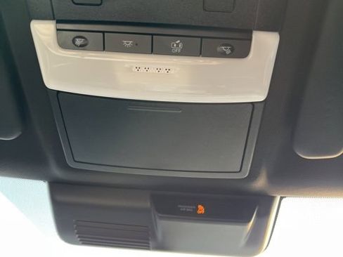 Used 2023 Mitsubishi Outlander SE Black Edition image 51