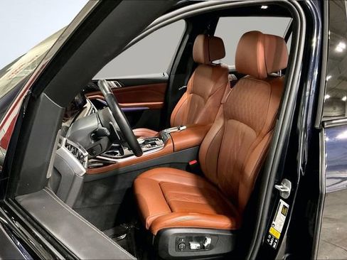 Used 2023 BMW X7 xDrive40i w/ Executive Package image 25