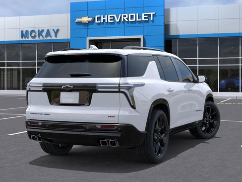 New 2026 Chevrolet Traverse RS w/ LPO, Floor Liner Package AWD/4WD image 4