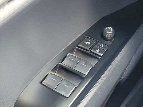 Certified 2025 Toyota Camry SE w/ Convenience Package FWD image 21
