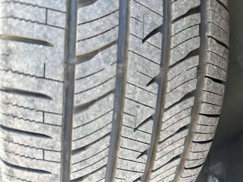 Used 2023 Volkswagen Tiguan SE FWD image 15