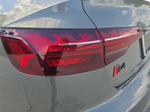 Used 2024 Audi S4 Premium Plus w/ Premium Plus Package AWD/4WD image 35