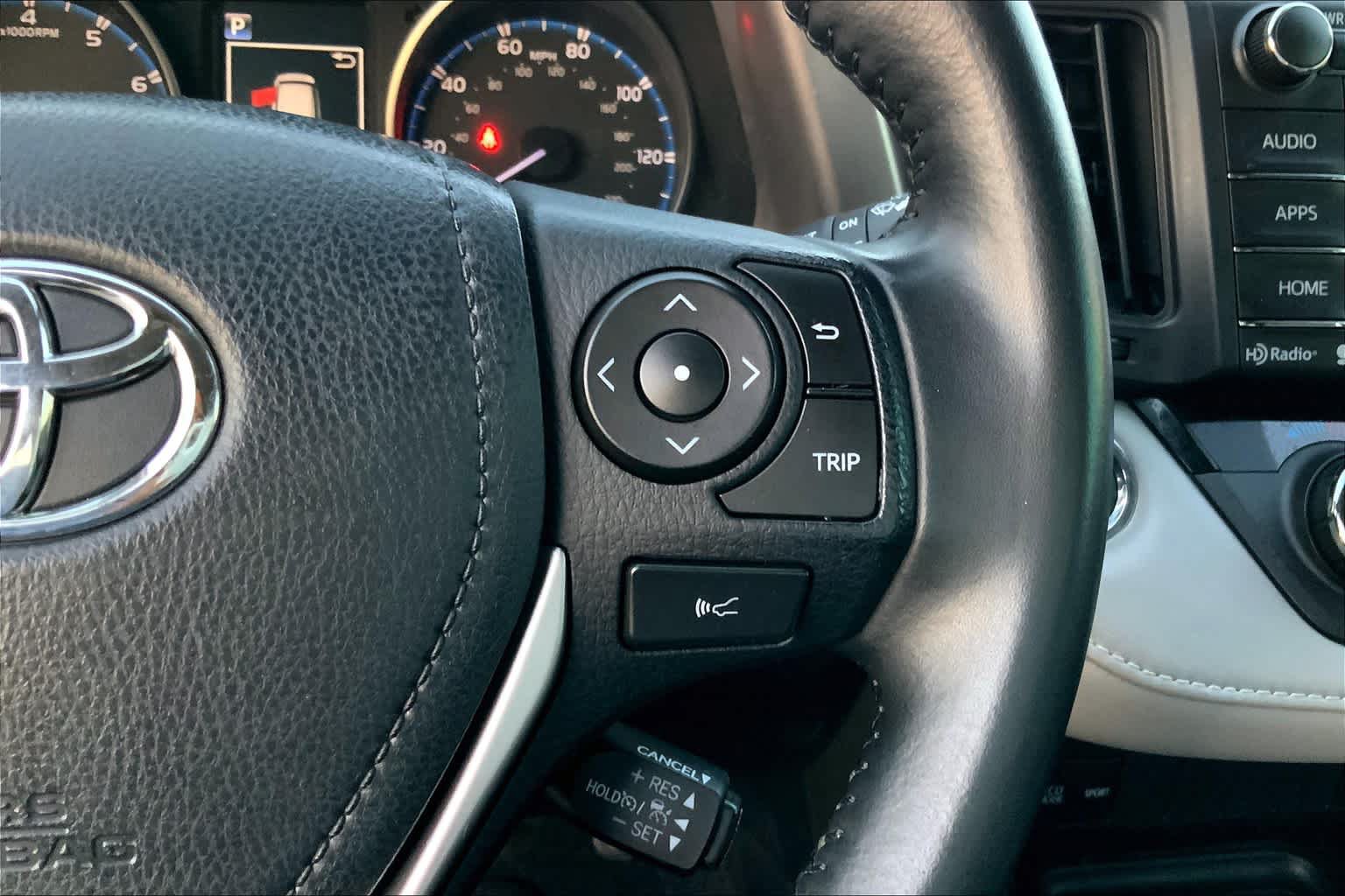 Used 2018 Toyota RAV4 XLE w/ Plus Extra Value Package FWD image 24