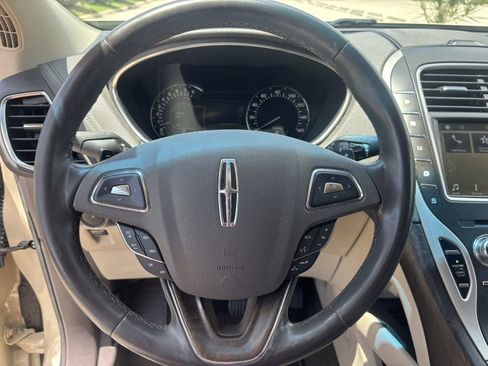 Used 2016 Lincoln MKX Select w/ Select Plus Package FWD image 30