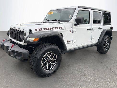 Used 2024 Jeep Wrangler Unlimited Rubicon AWD/4WD image 8