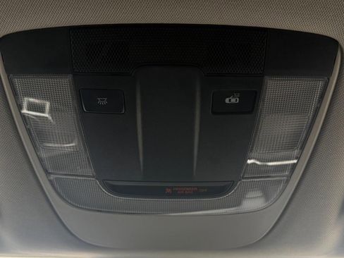 Used 2025 Kia Sportage LX AWD/4WD image 41