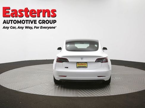 Used 2020 Tesla Model 3 Standard Range RWD image 31